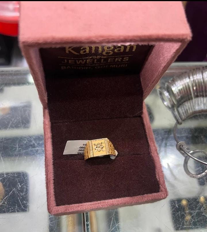 Gents Signet Ring